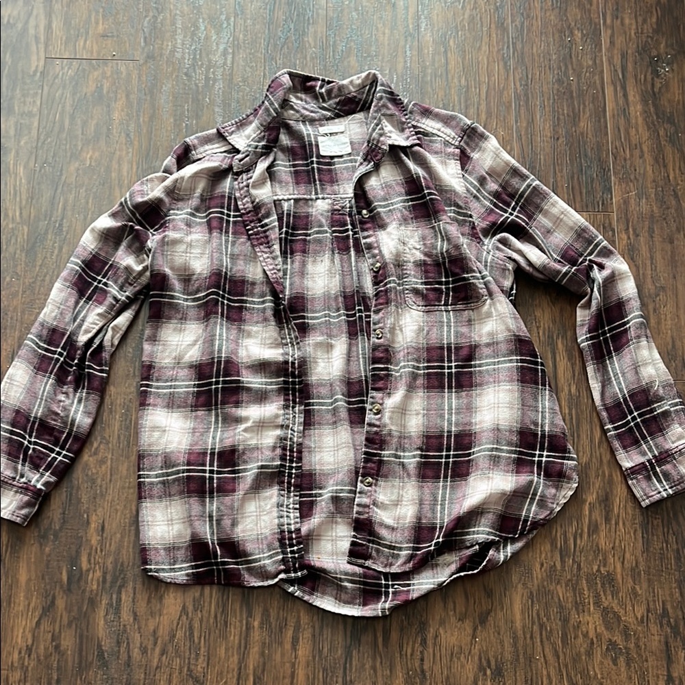 American Eagle Outfitters Burgundy and White Plaid Shirt